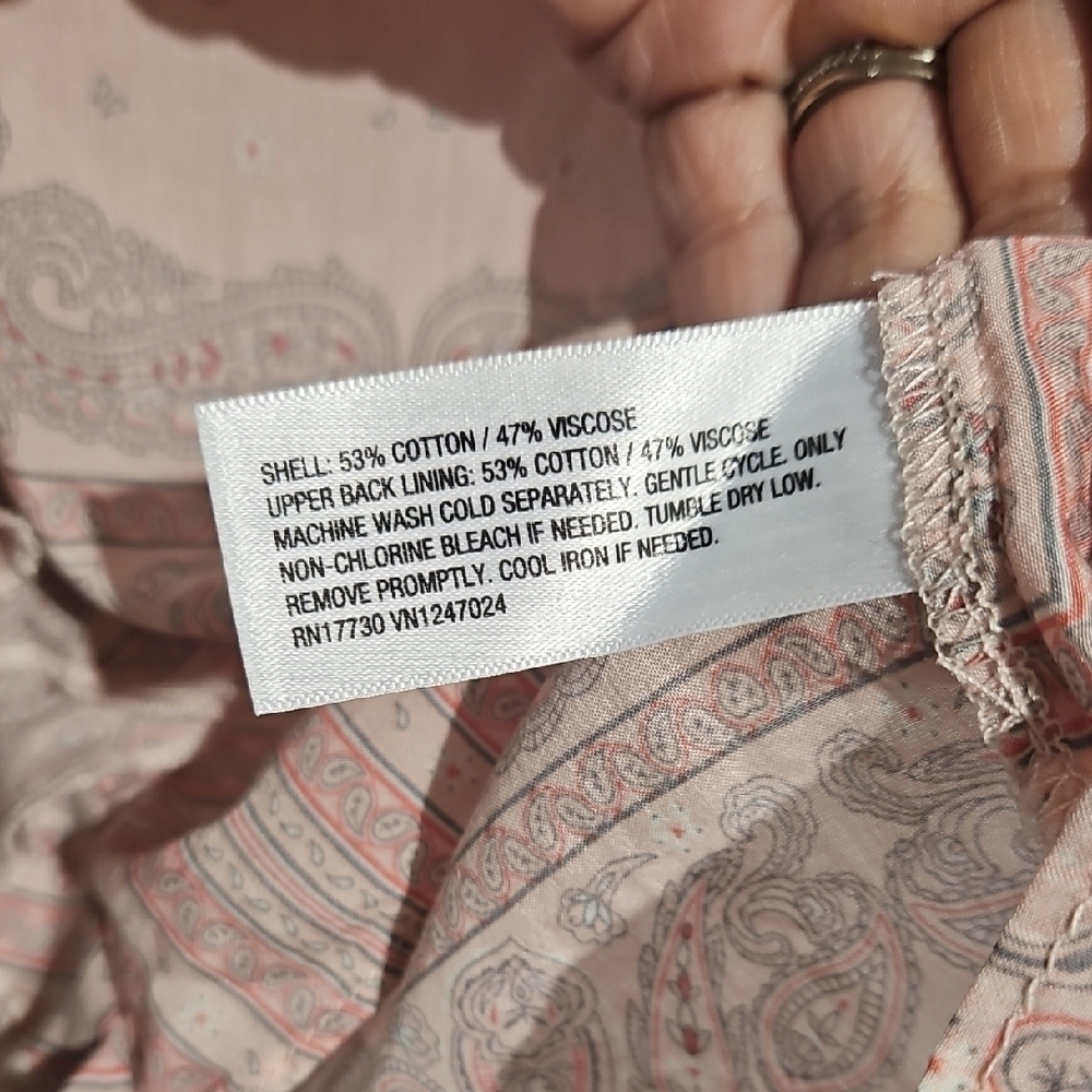 Universal Thread Pink Paisley Ruffle Blouse - Picture 6 of 6
